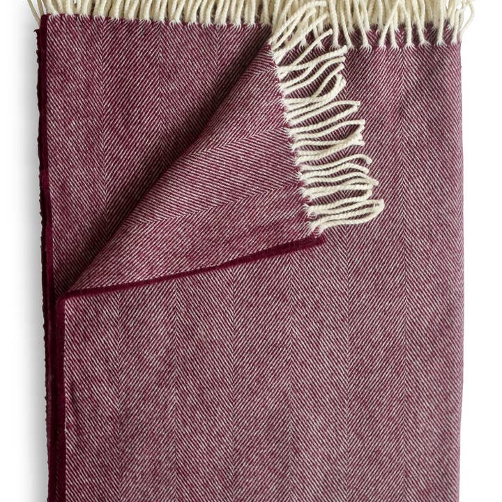 Evangeline Linens - Wholesale Throw Blanket - Lightweight Herringbone Throws9