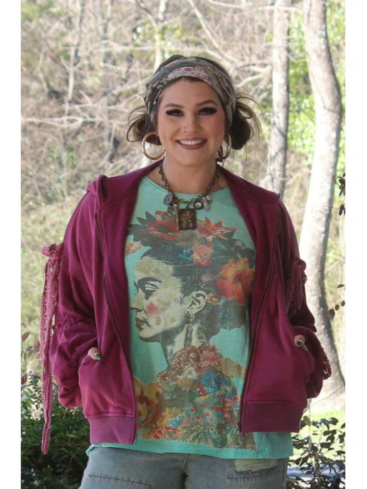 T-shirt Moon Dance - Rêves Floraux pour la vente par Jaded Gypsy