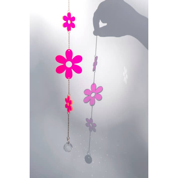 Hustle Home Décor - Wholesale Suncatcher - Daisy Chain Sun Catcher4