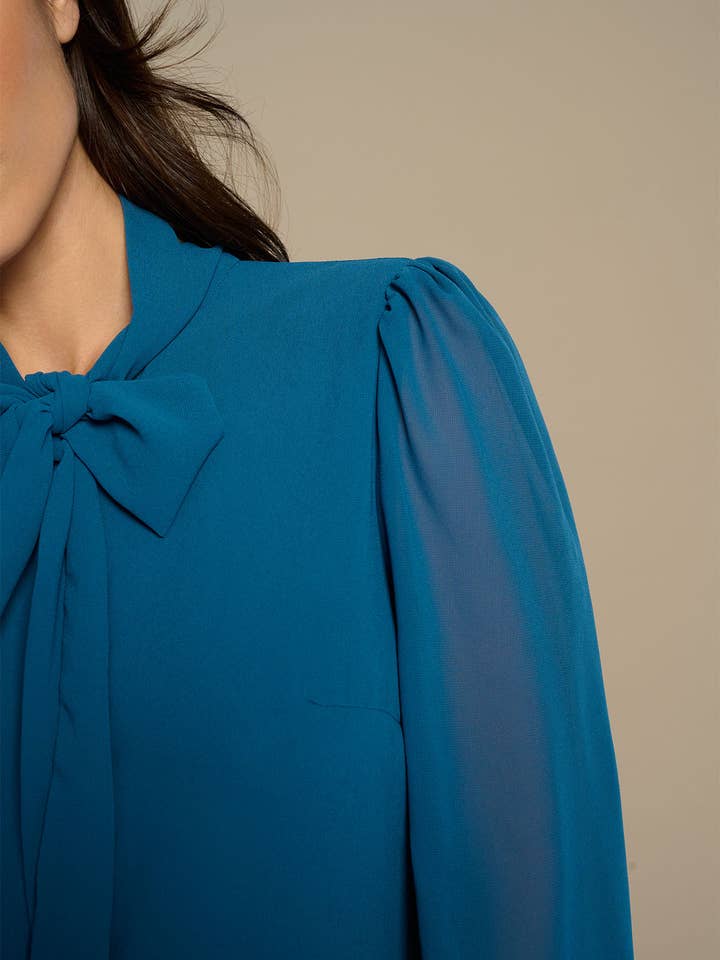 Blue DONNA TOP for wholesale on Faire2