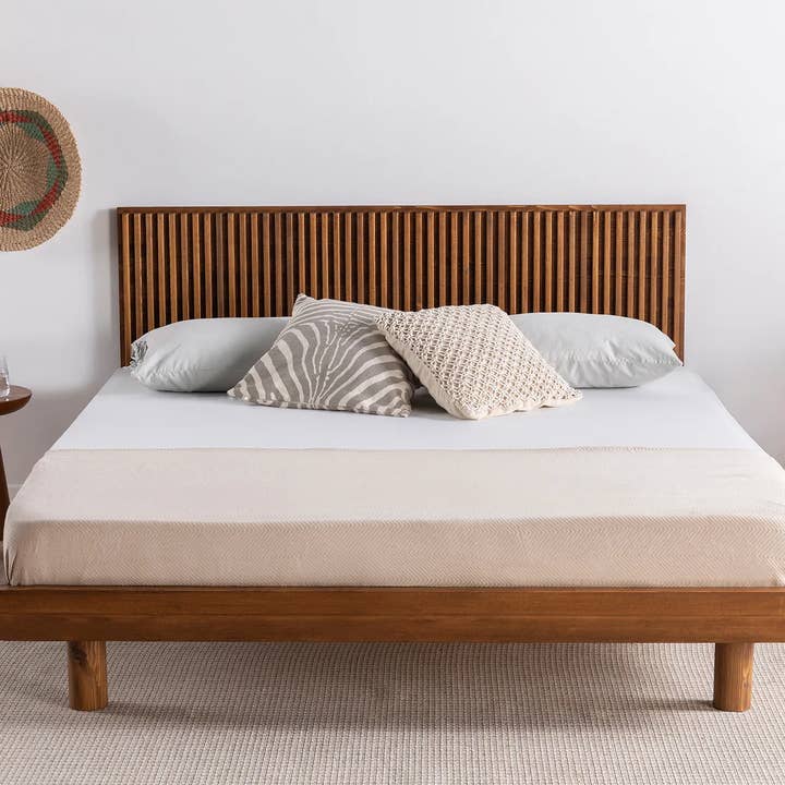 Deholzwart GmbH - Wholesale Bed - Hendrick wooden bed frame, walnut