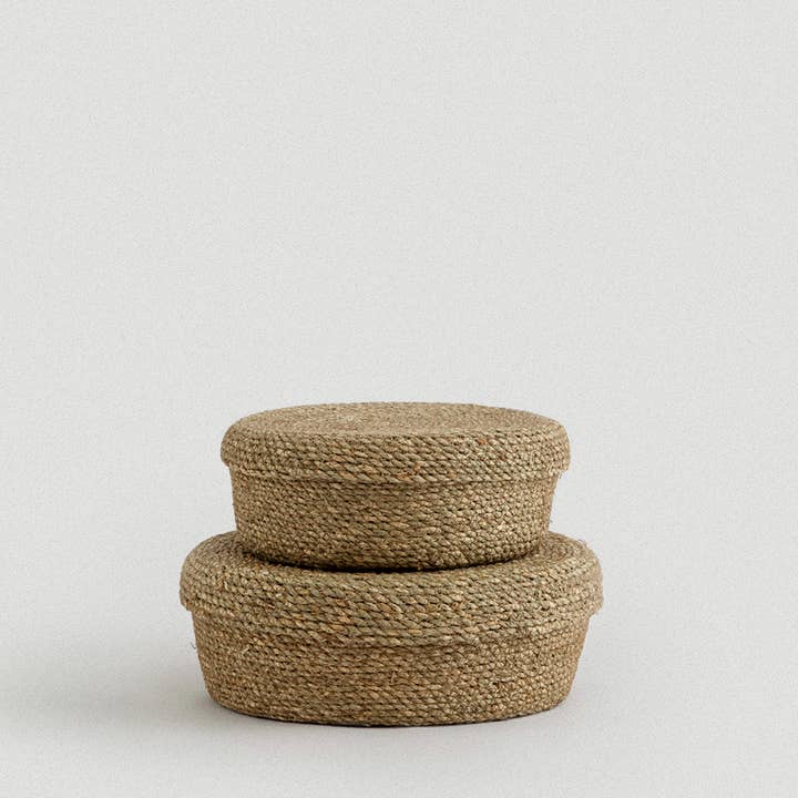 SUNNY HOME - Wholesale Basket - Set of 2 Souk Round Seagrass Baskets with Lid