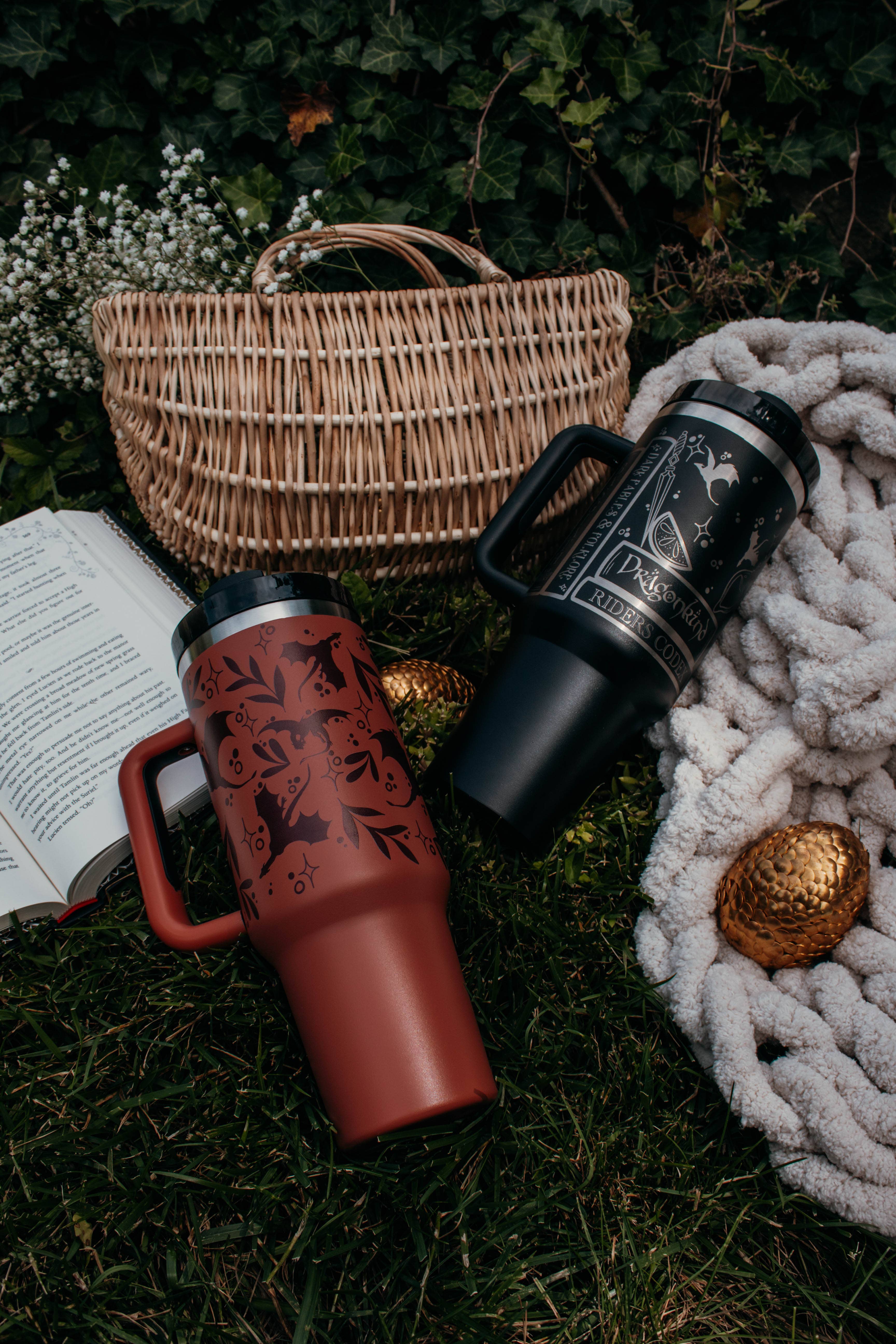 Meaggie Moos - Wholesale Insulated Mug/Tumbler - Violet's Bookshelf 40oz Tumbler | Fourth Wing4