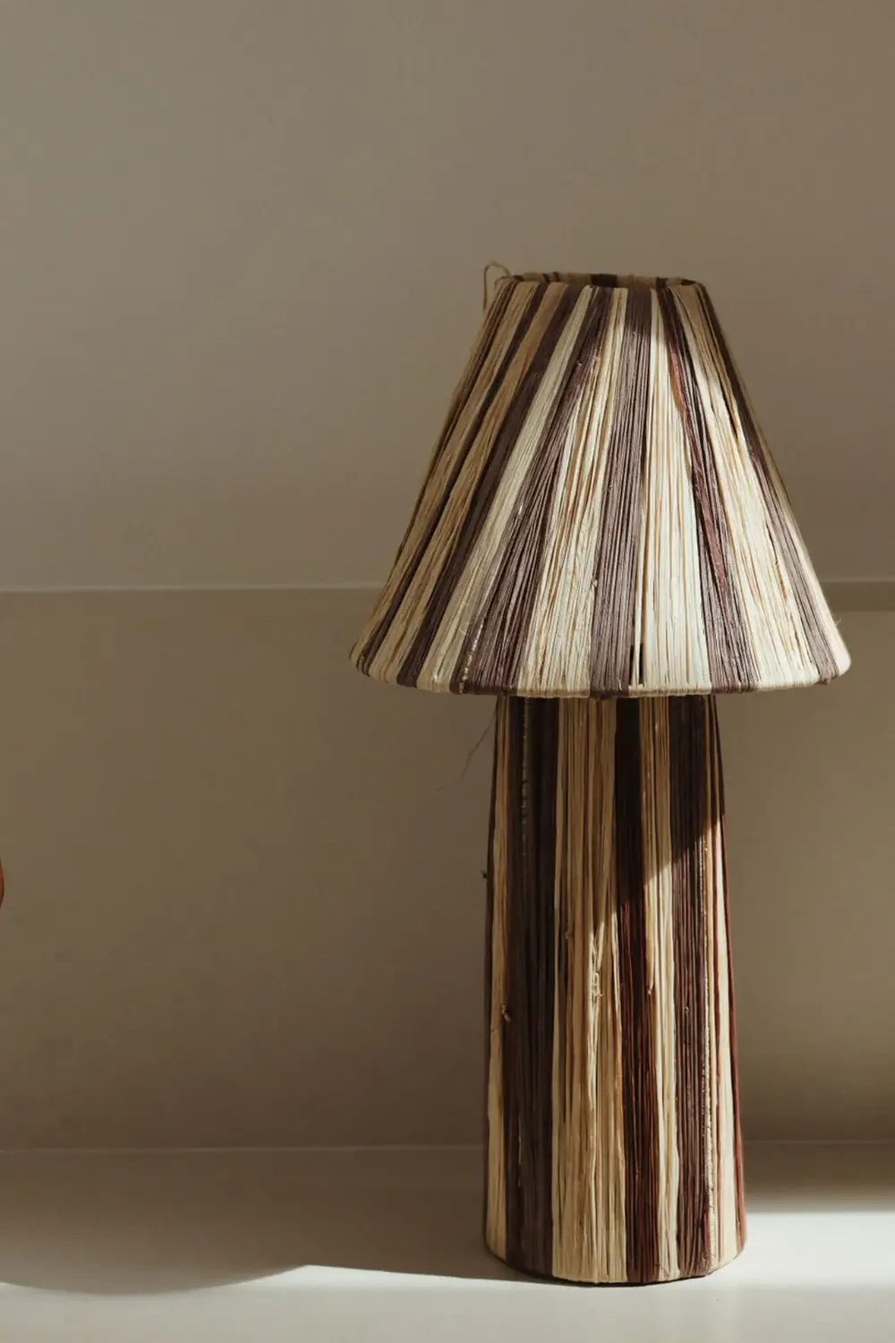 High crafty – wholesale Lampshade – Raffia Lamp Series 2 – Coco | Handwoven Moroccan Raffia Lamp2