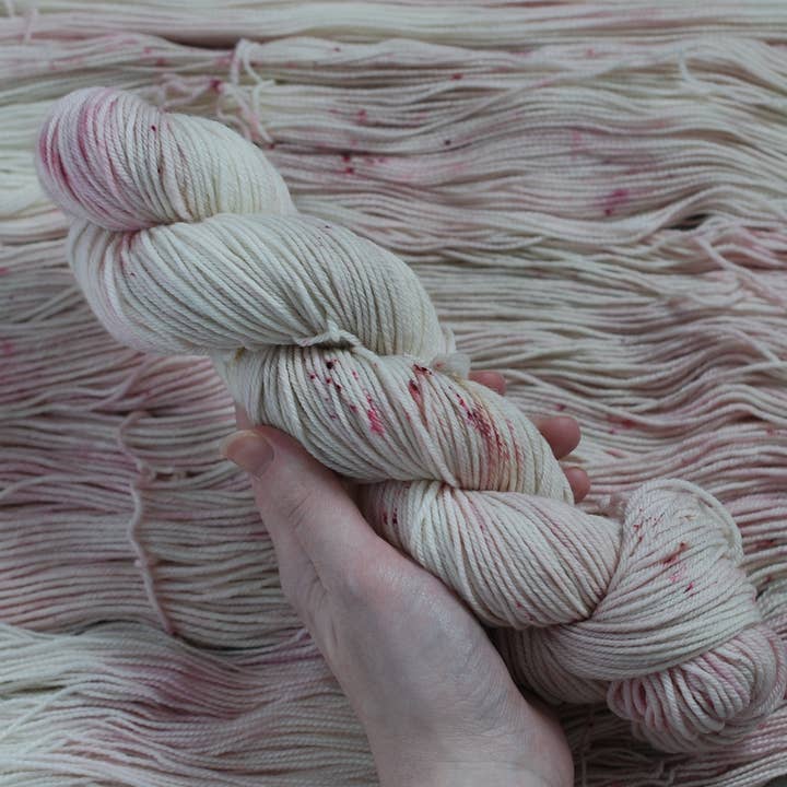 Pontia, Yarn Worsted Superwash Merino Wool 4-pack for wholesale by The Ginger Needle