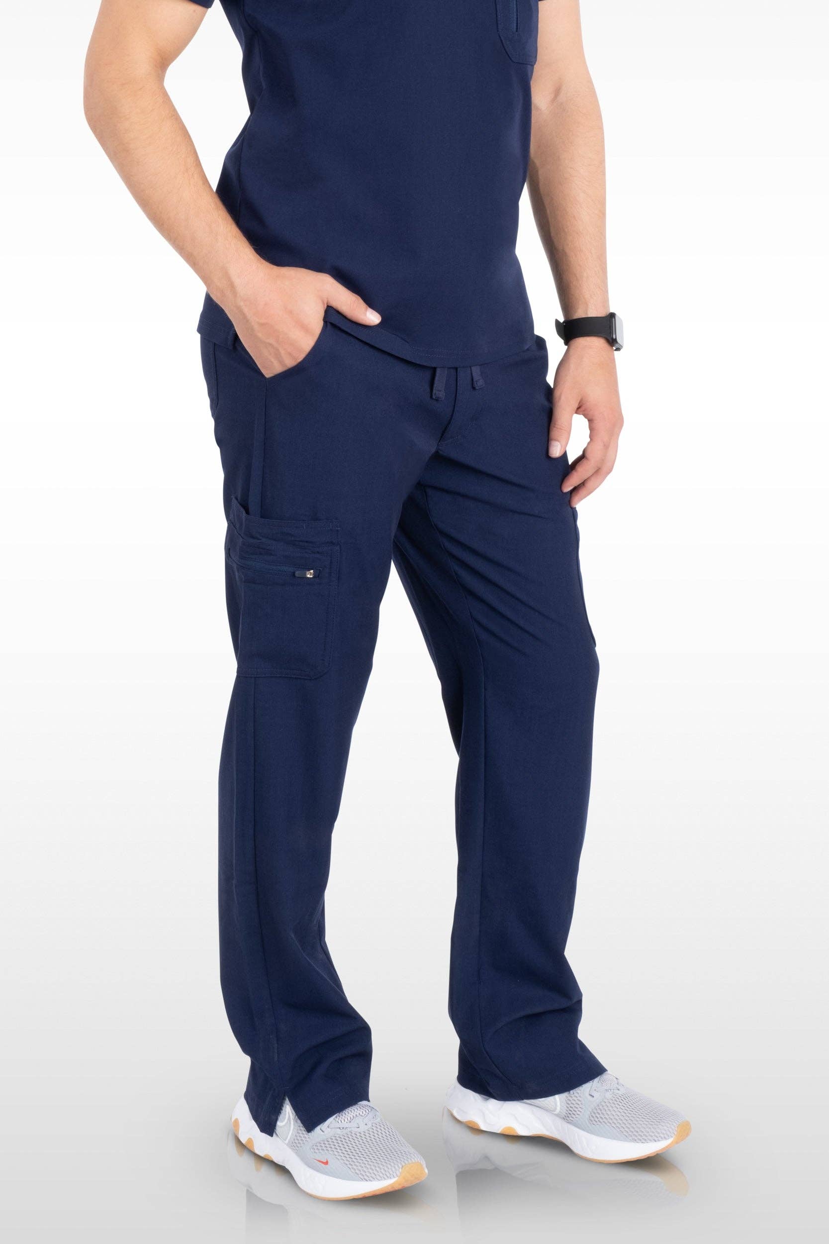 Aura Naturale – Engroshandel Sygeplejeruniform – til mænd – Java Herre French-Fly Scrubs Bukser med 9 lommer (96001)29