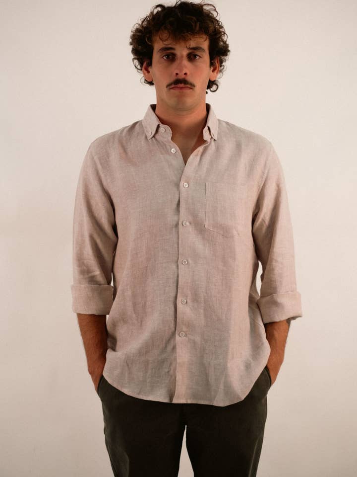 Camisa de lino beige para venta al por mayor de ARMAZÉM DAS MALHAS