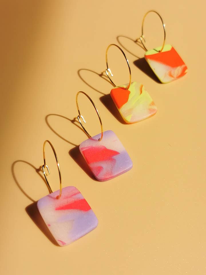 Bunte Creolen – Handgefertigt & 18K vergoldet for wholesale by Santøclay Handmade