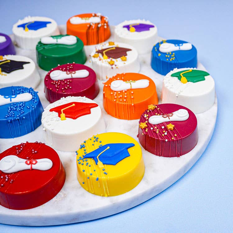 Summitbaking - Wholesale Decorating Tool - Graduation Hat/Cap and Diploma: Burgundy Set, Royal Icing De8