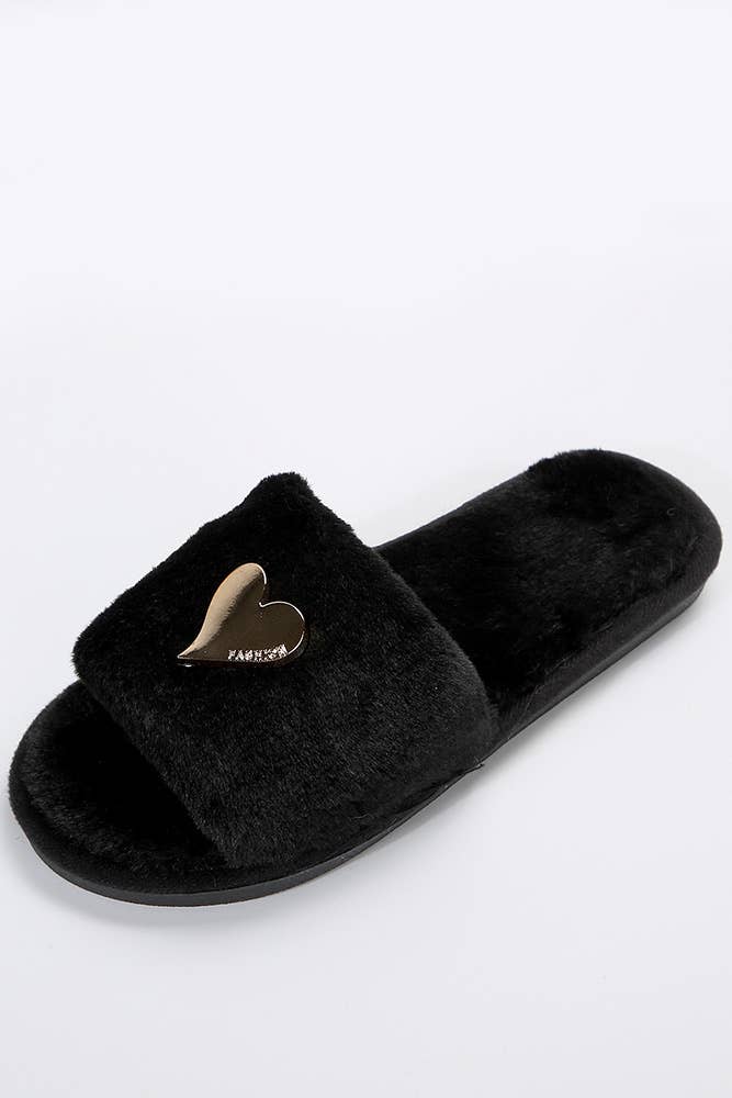 UNISHE - Wholesale Slippers - Women's - Heart Pendant Fluffy Slippers ZK7017
