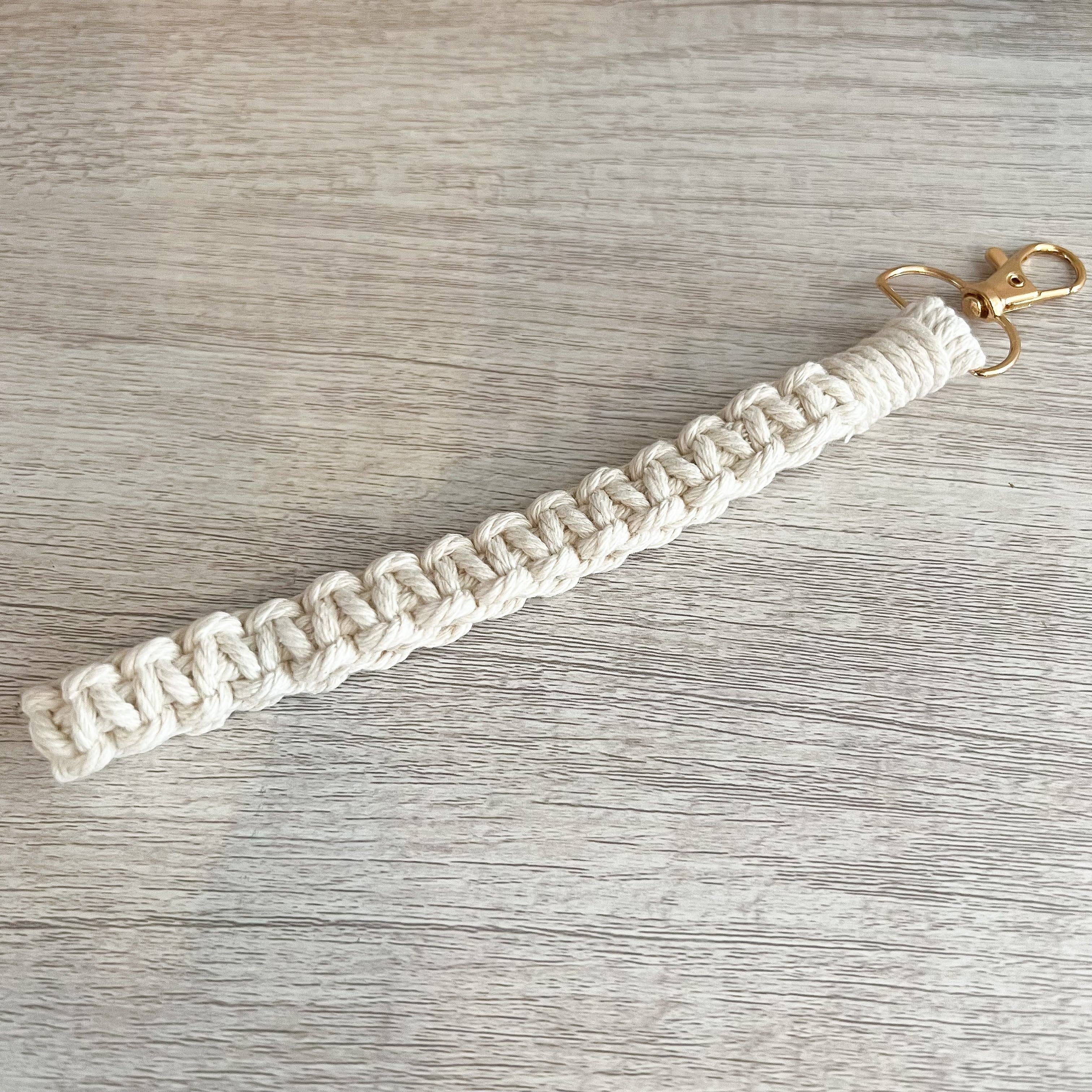 Sweettine Wholesale - Wholesale Keychain - Women's - Macrame Box Wristlet Key Chain3