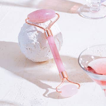 Rolo de massagem facial de quartzo rosa por atacado de Root Aromaterapi