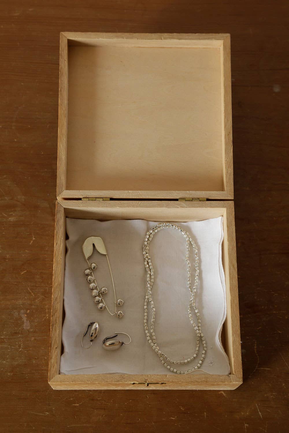 Fog Linen Work - Wholesale Brooch - Silver Safety Pin Bell (S)1