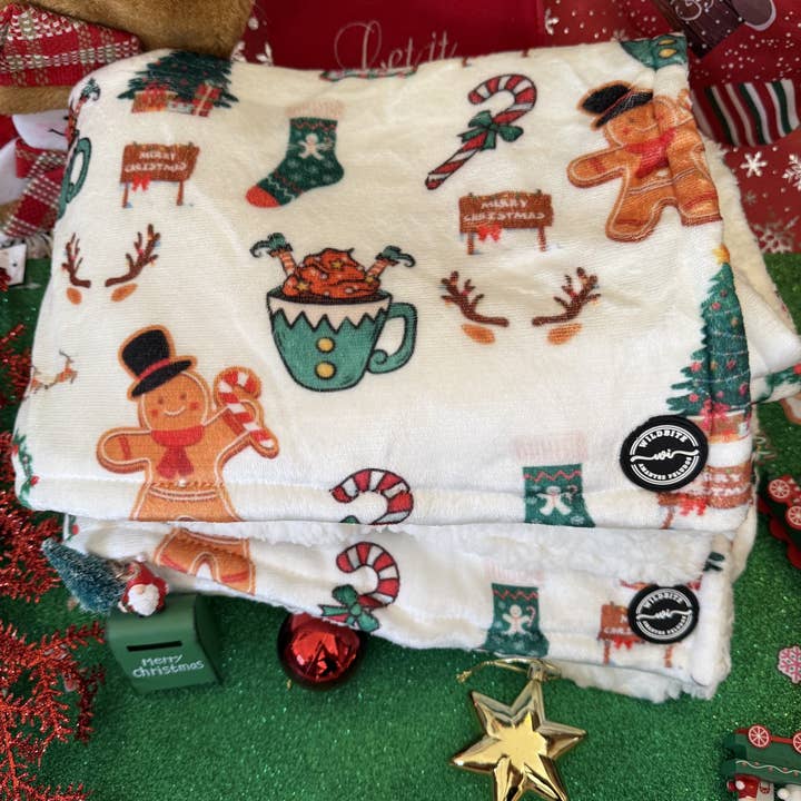 Wildbite Amantes Peludos - Wholesale Pet Blanket - Cat/Dog - Santa Claus Blanket1