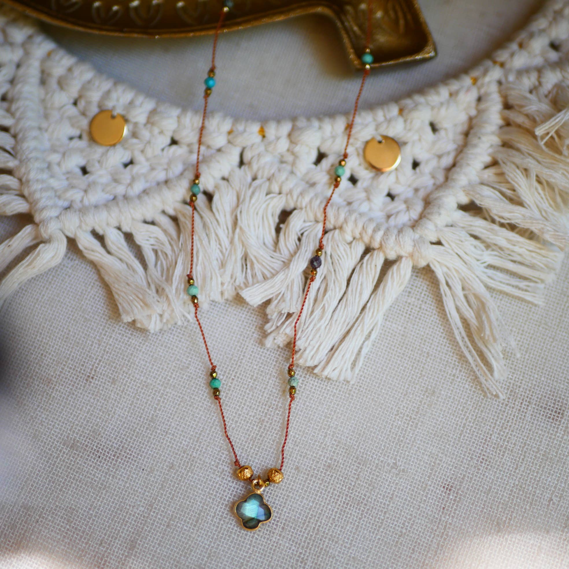 GINANDGER – Engroshandel Halskæde med vedhæng – UBIKA HALSKÆDE MED VALG AF FARVE OG STEN2