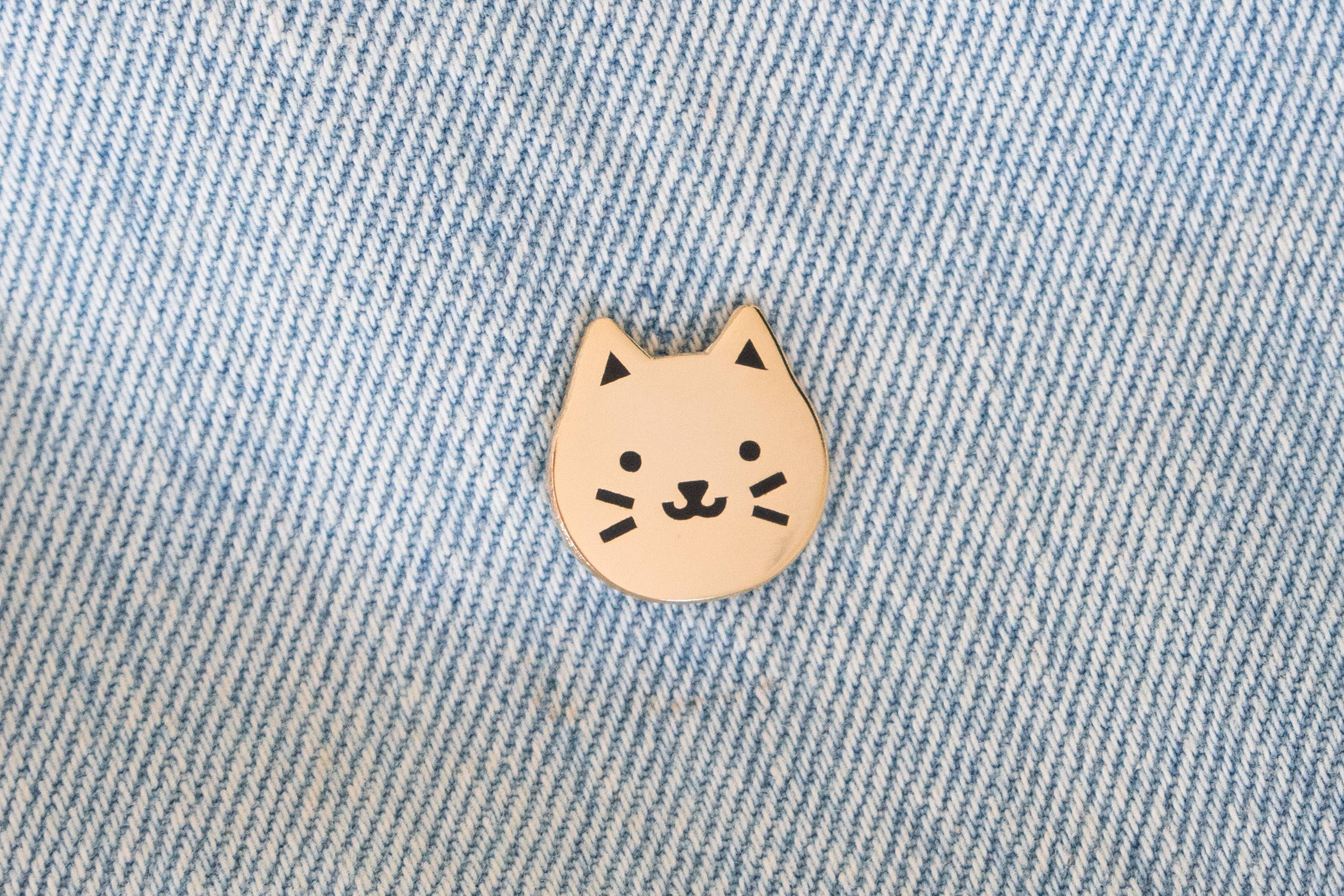 Everyday Olive - Wholesale Lapel Pin/Button - Kitty Pin4