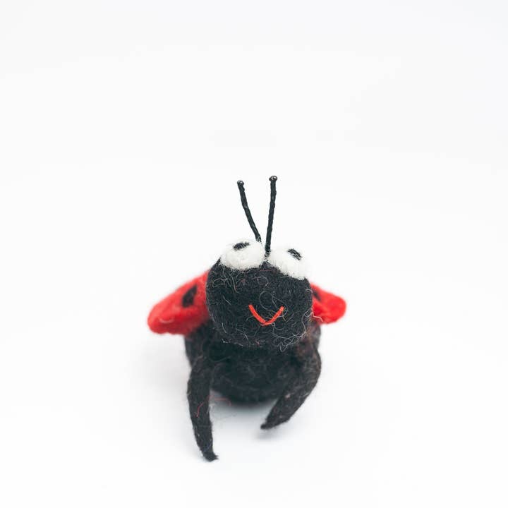 Silk Road Bazaar – wholesale Finger puppet – Child & baby – Ladybug Finger Puppet2