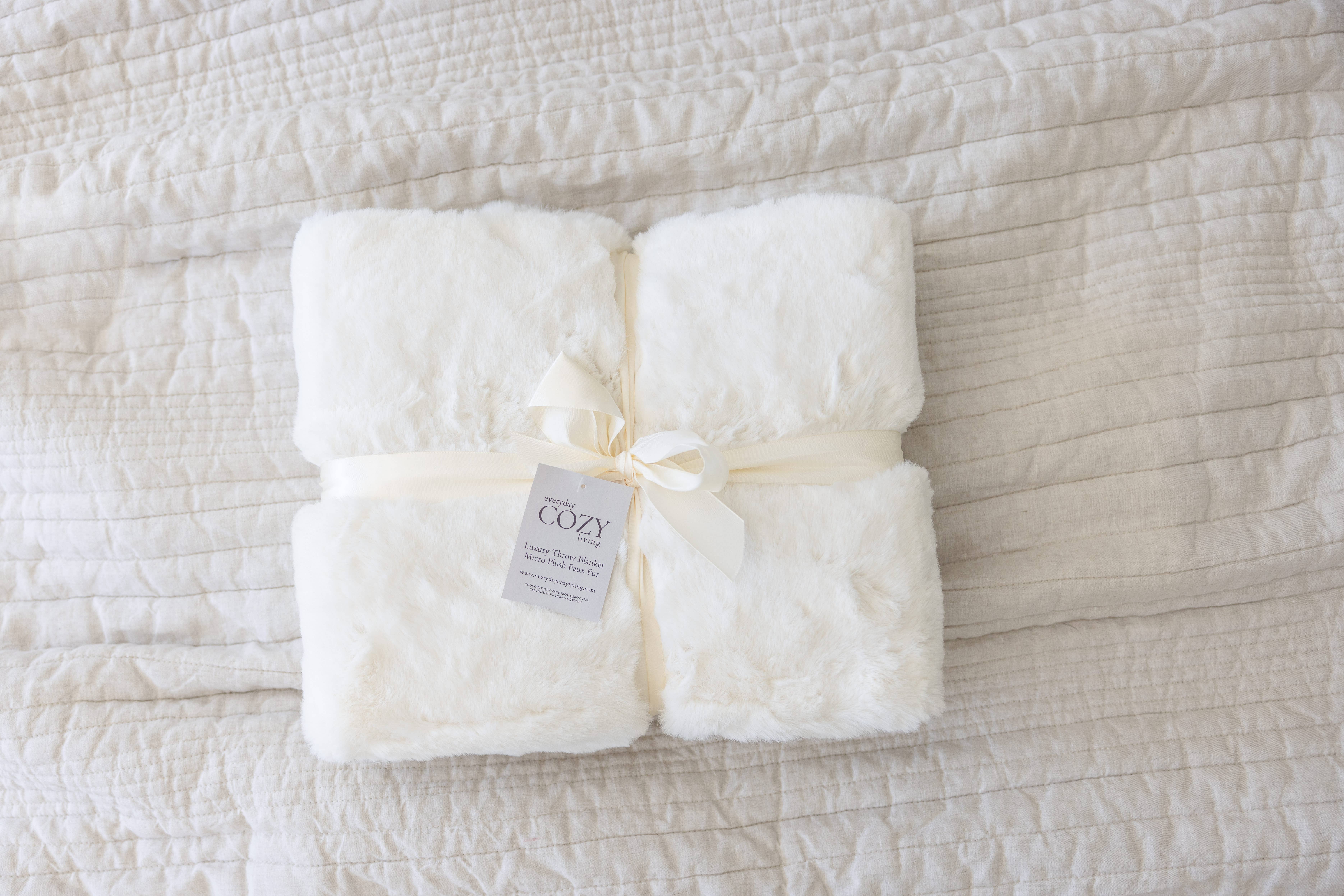 Everyday Cozy Living - Vente Plaids - Couvre-lit de luxe en fausse fourrure de lapin ultra pelucheux, plusieurs couleurs2