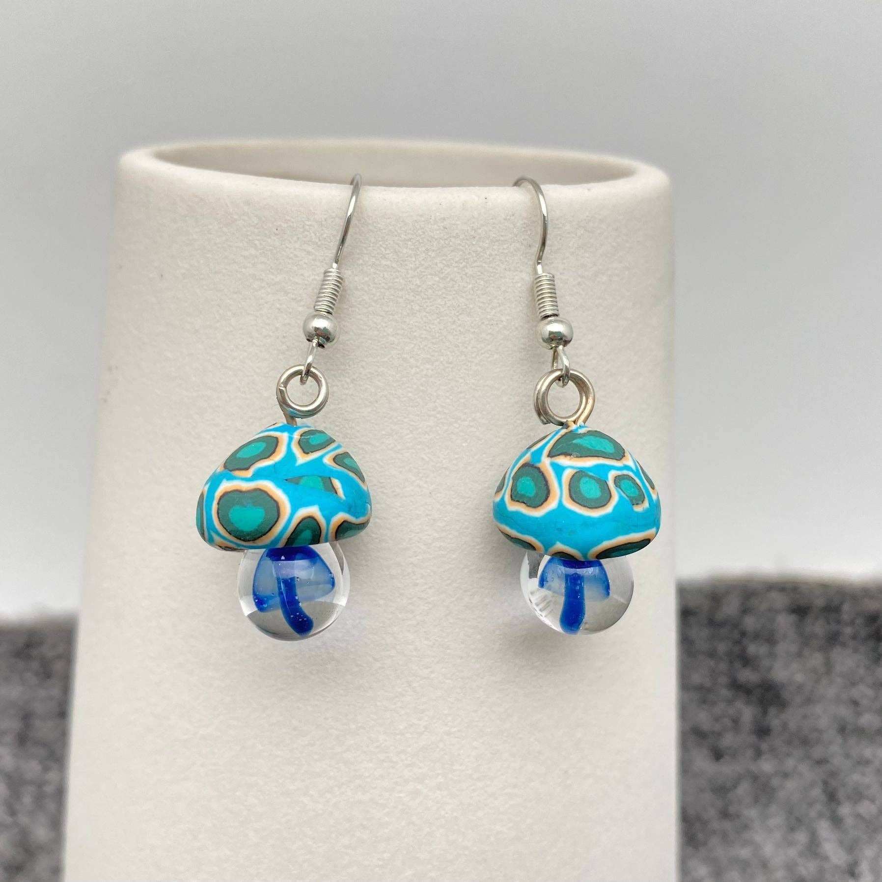 Mio Queena - Vendita all'ingrosso Orecchini pendenti - Orecchini con ciondoli a forma di fungo in argilla polimerica e vetro, vari stili4