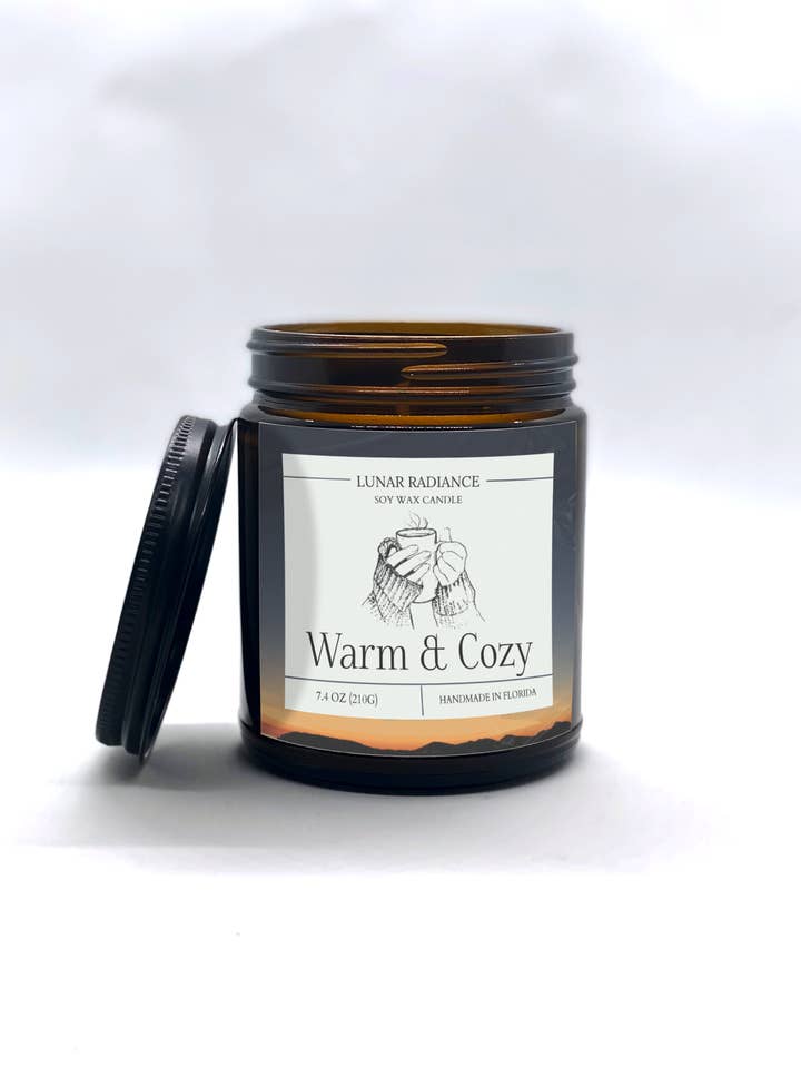 Warme en gezellige kaars voor wholesale door Lunar Radiance Candle Co