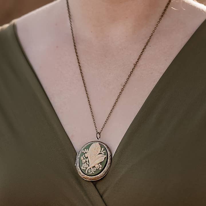 A Pocket of Posies - Wholesale Locket Necklace - Lily of the Valley Locket | Green Cameo Necklace7