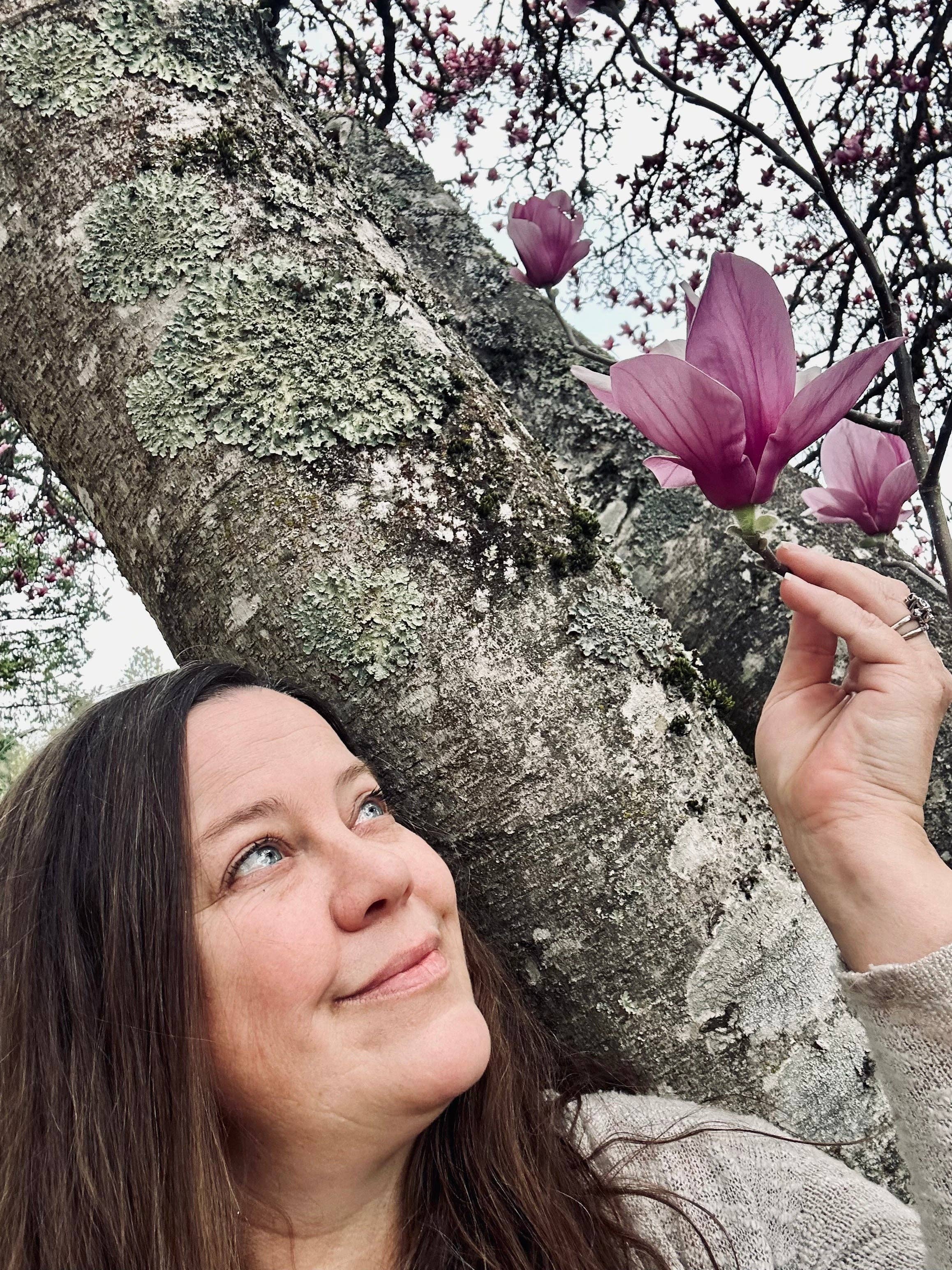 LeeHouse - Wholesale Flower Essence - Open Heart: Magnolia Flower Essence2