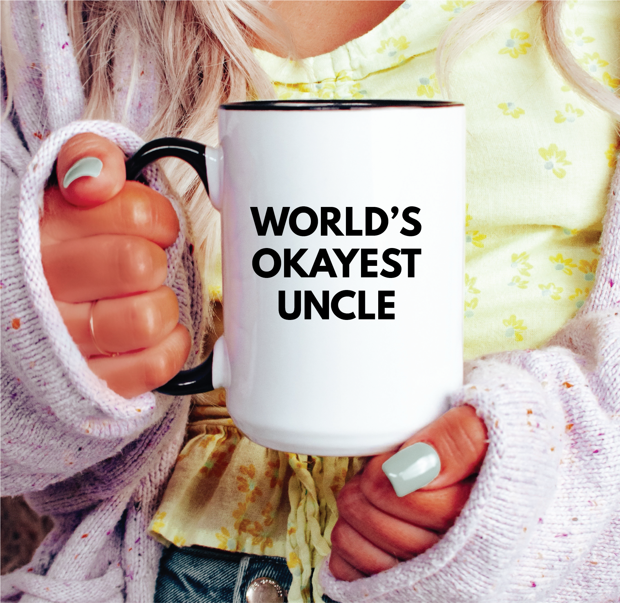 Poignée noire Tasse à café Worlds Okayest Uncle 15 oz en vente sur Faire0