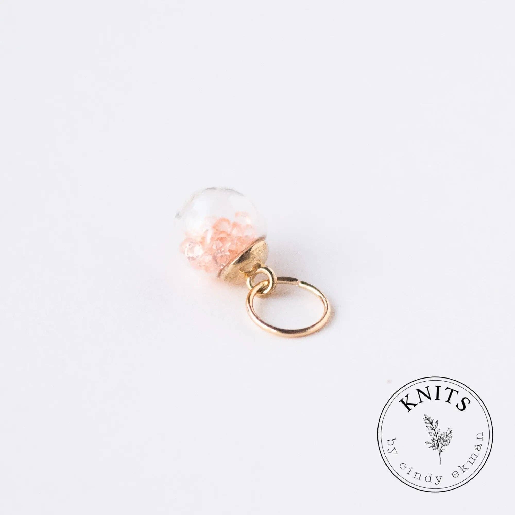 KNITS by ce AB - Wholesale Knitting/Crochet Supplies - Stickmarkörer - eleganta pärlor & symboler19