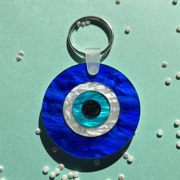 Llavero acrílico con perlas en capas Evil Eye para venta al por mayor de The Sweet Squid
