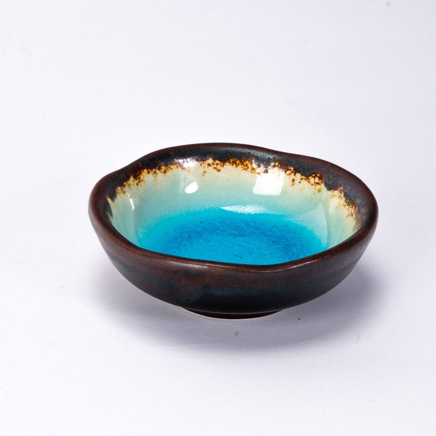 Urban Tokyo - Wholesale Sauce Server - Aozora Kannyu 3.25"Dia x 1.25"H Round Porcelain Sauce Dish (12/144)1