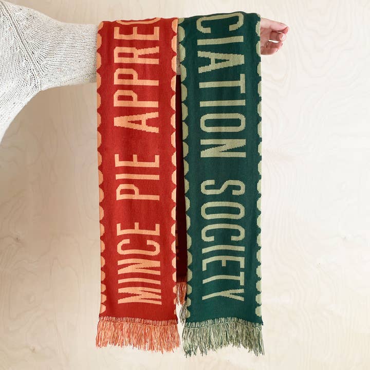 Alphabet Bags – wholesale Halsduk - Unisex – Mince Pie Appreciation Society - Roststickad halsduk