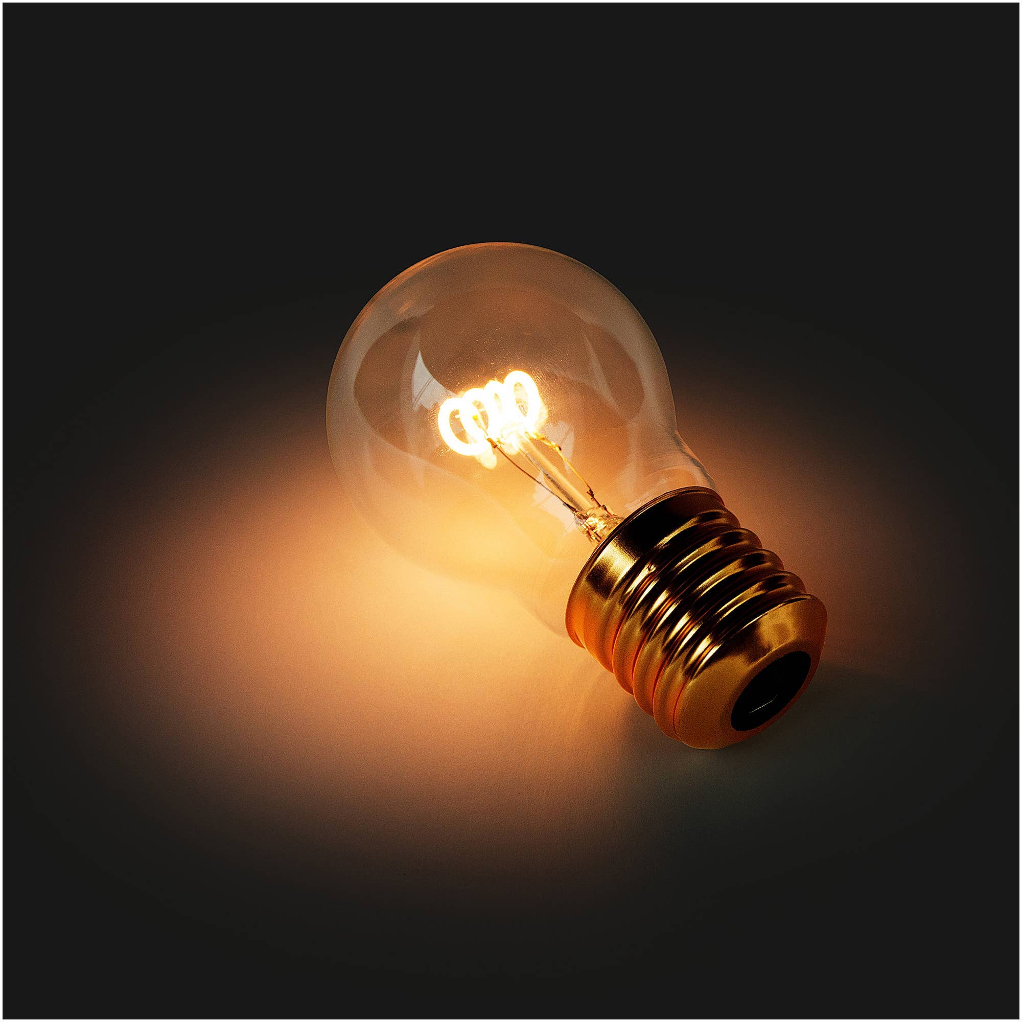 Luckies of London – wholesale Accent/desk lamp – Cordless Magic Lightbulb2