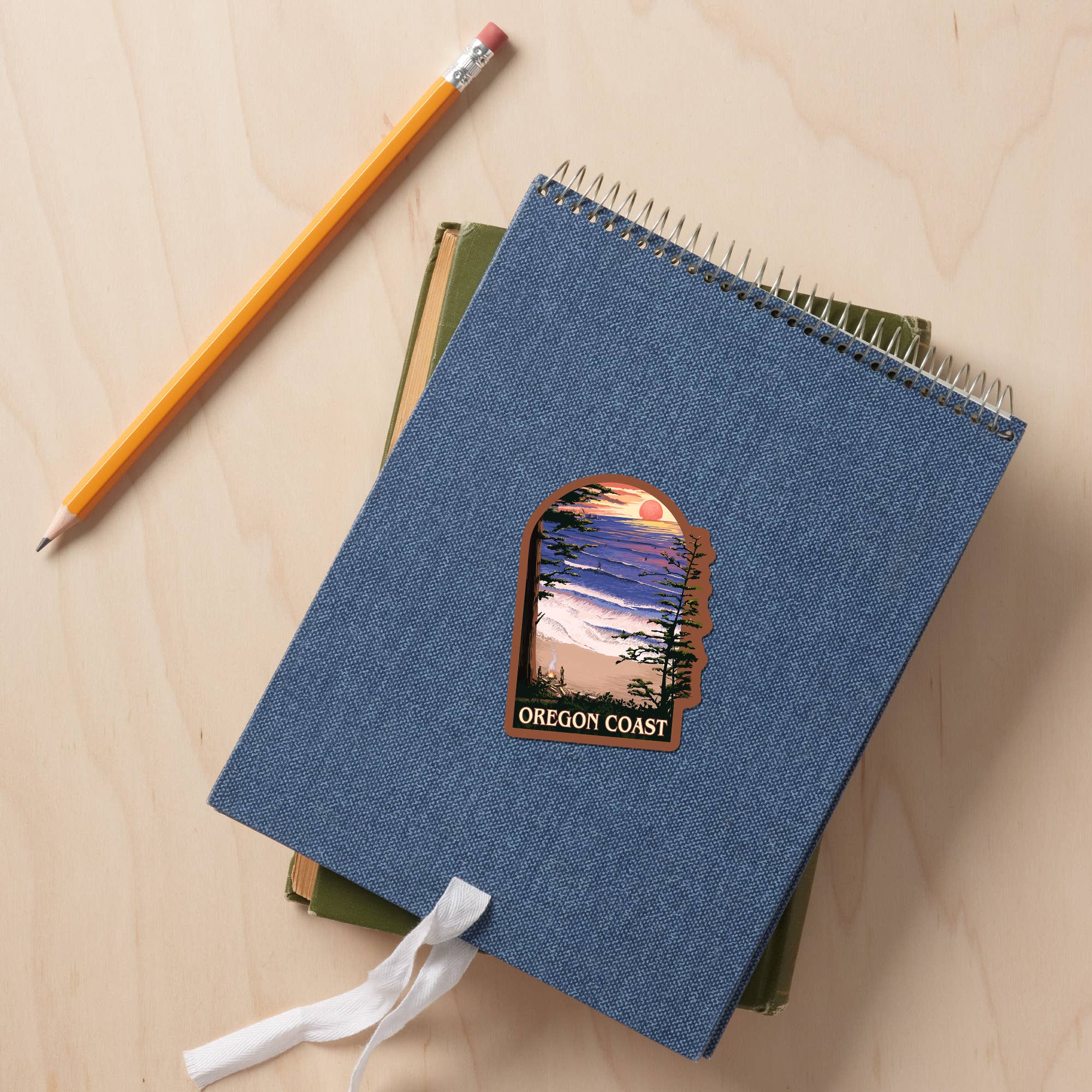 Lantern Press - Vente Autocollant - STICKER Oregon Coast, Sunset Surfers2