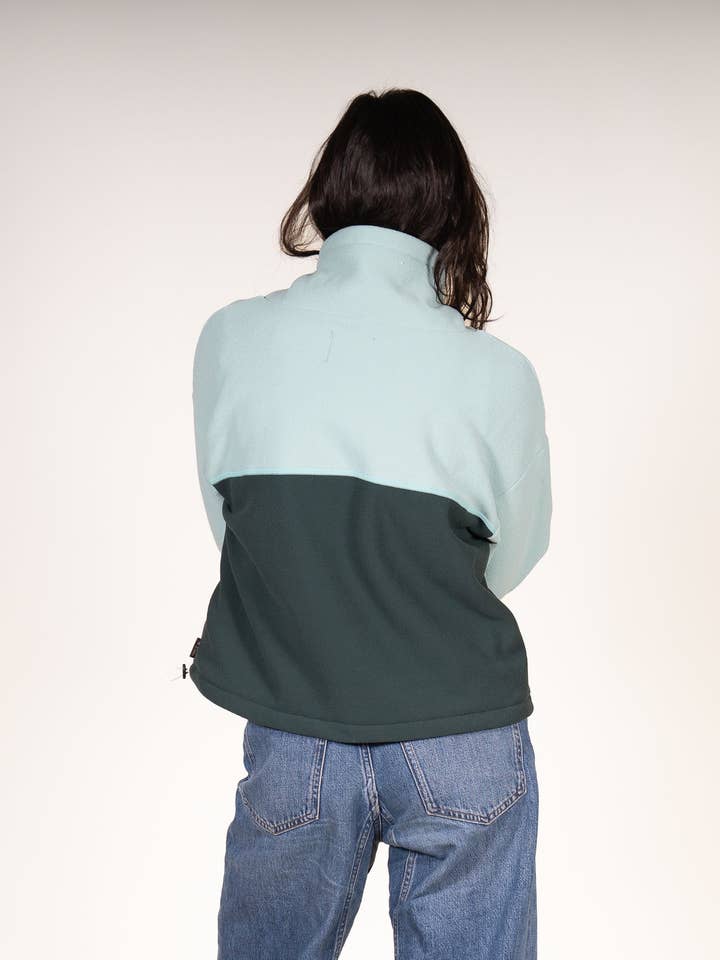 DESO — Made in America - Wholesale Sweatshirt - Women's - The Mika Fleece Pullover CB11