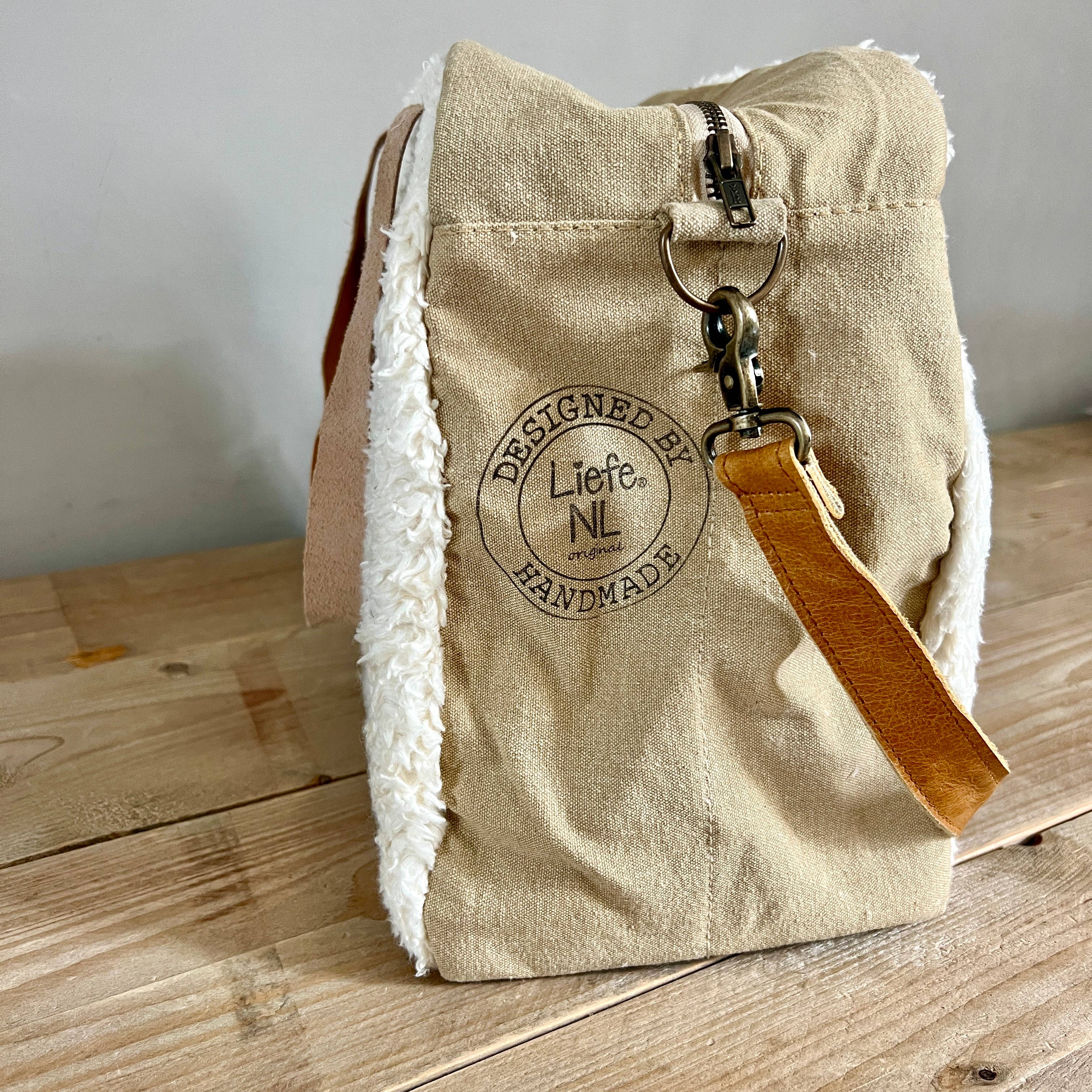 Liefe NL - Wholesale Tote Bag - Women's - Teddy Bowling Bag (cotton teddy) NEW Batch8