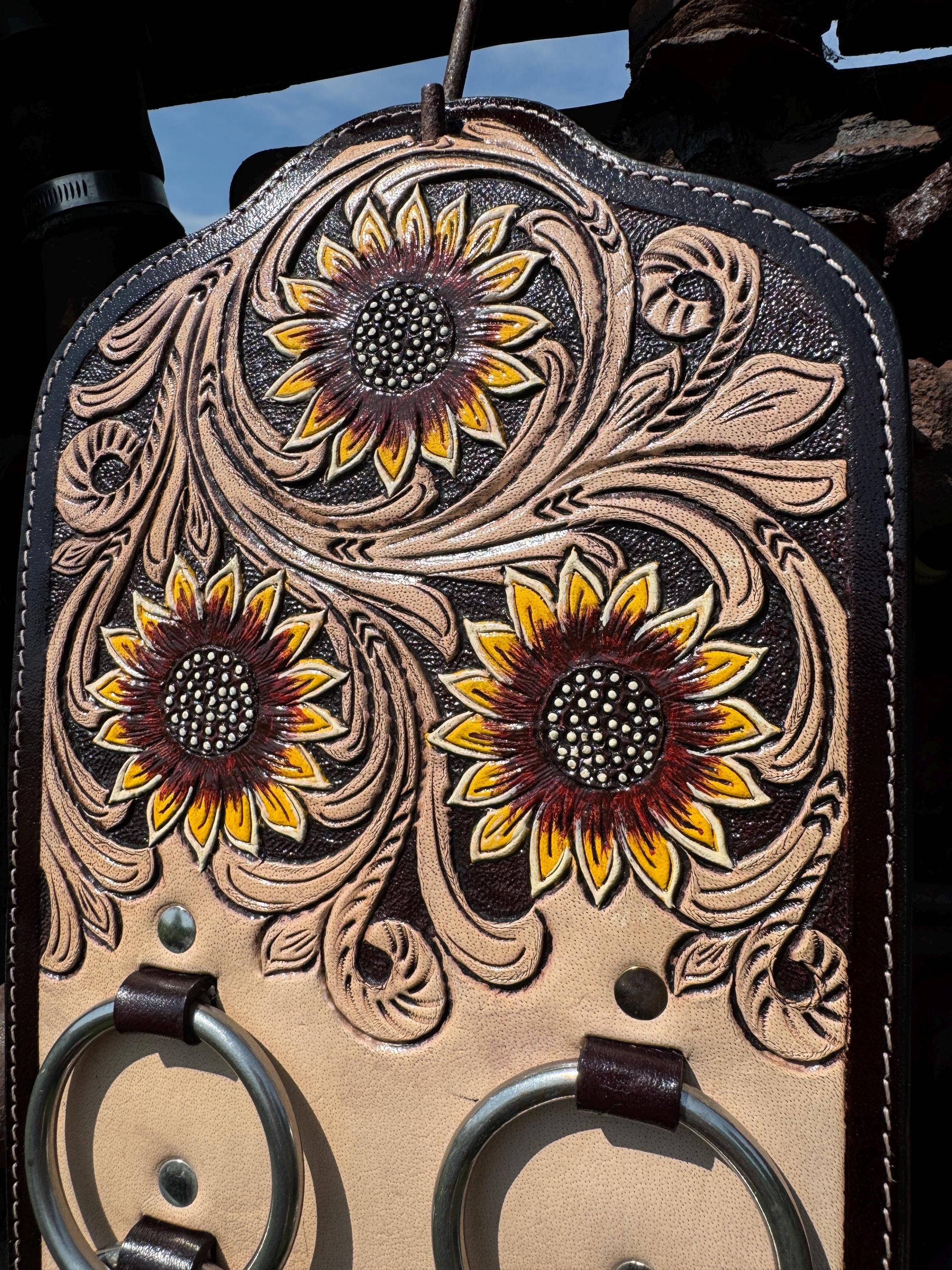 Double B Wild Rags – Großhandel Schal – Damen – Echter Western-Tooling-Leder-Wild-Rag-Schalhalter Keeper ein Double B Wild Rags Exklusiv.4