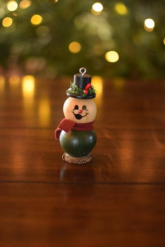 Meadowbrooke Gourds - Wholesale Ornament - Lil Pinewood Short Snowman Handcrafted Gourd