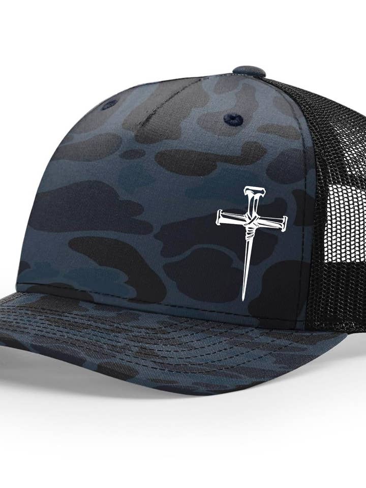 Chapeau à clous croisés de foi pour la vente par Trenz Shirt Company