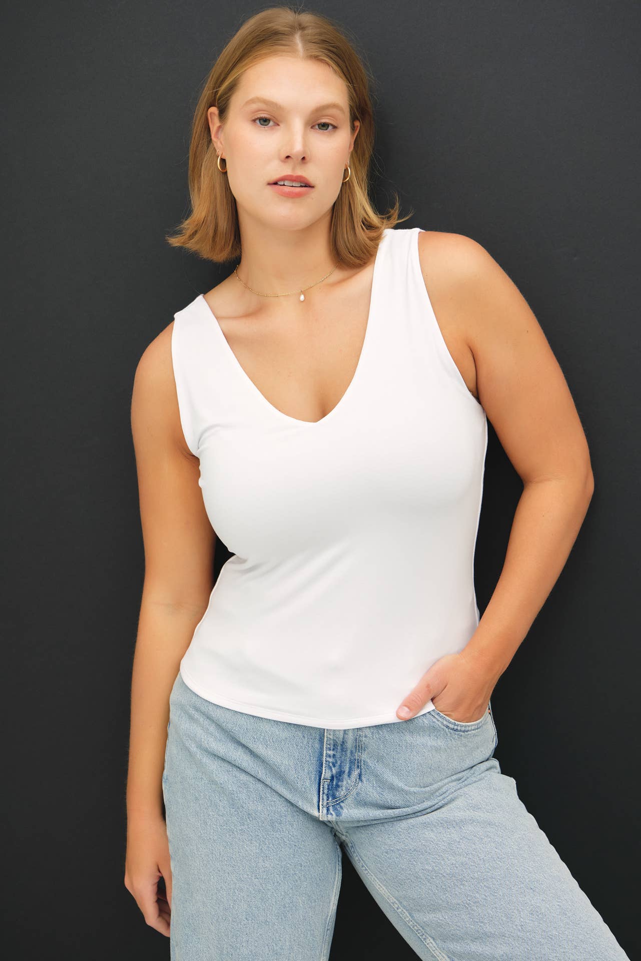 Be Cool - Wholesale Tank Top - Women's - PLUS [SOFT CORE] BASIC V-NECK F AND B TANK 8