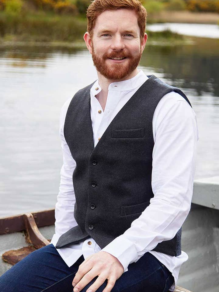 Gilet en tweed de laine Melton Inch - Noir pour la vente par Lee Valley Ireland