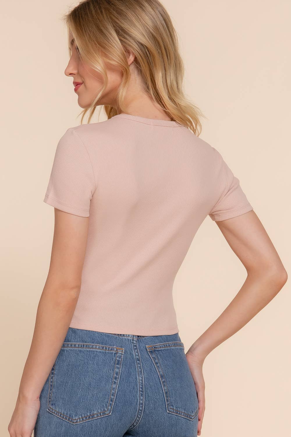 Active Basic | Active USA - Vendita all'ingrosso Top in maglia - Donna - Top a maniche corte con scollo tondo in cotone e spandex a costine14