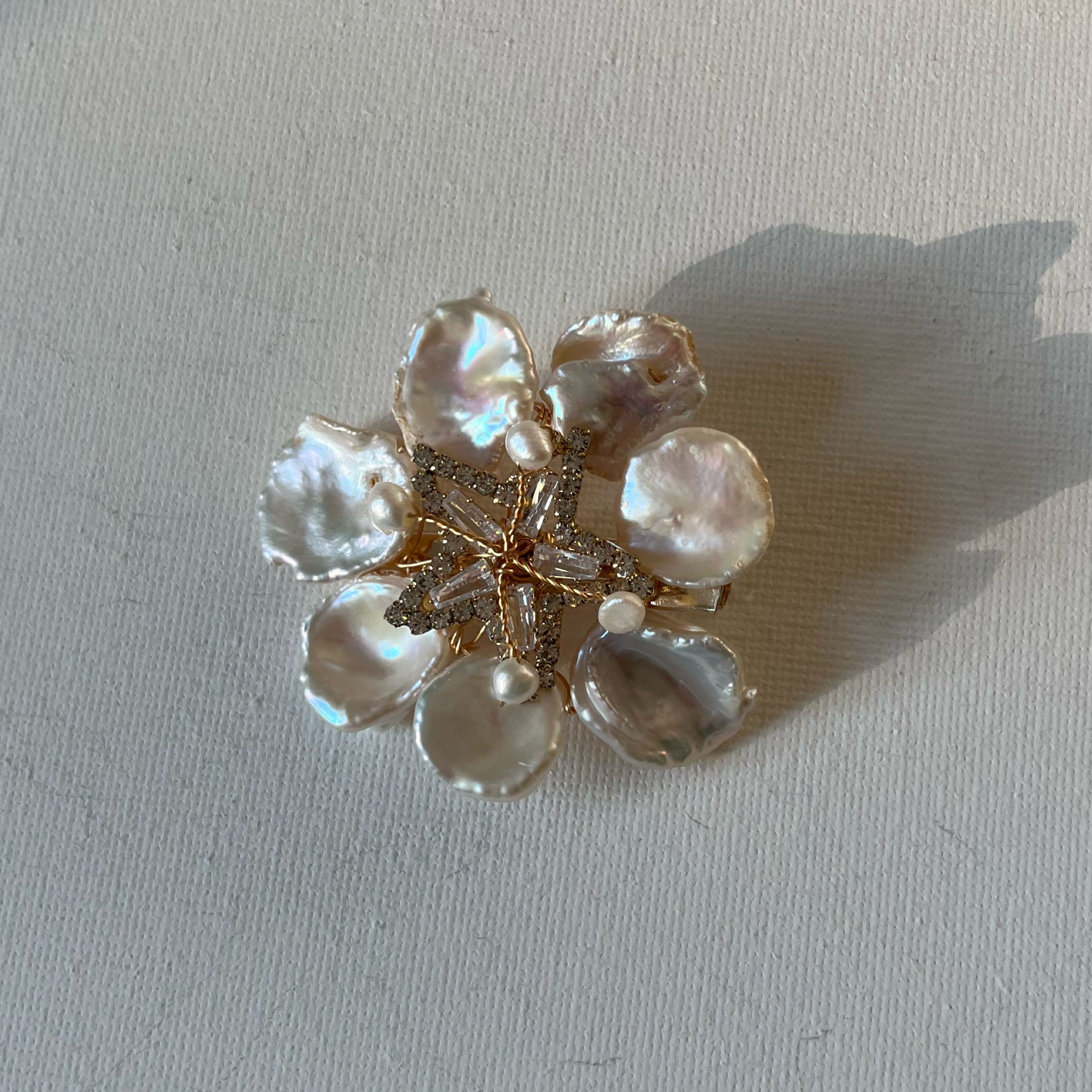 SallyJaneBridal - Wholesale Hair Clip - Women's - Lilly Hairclip Gold - bridal hair jewelry1