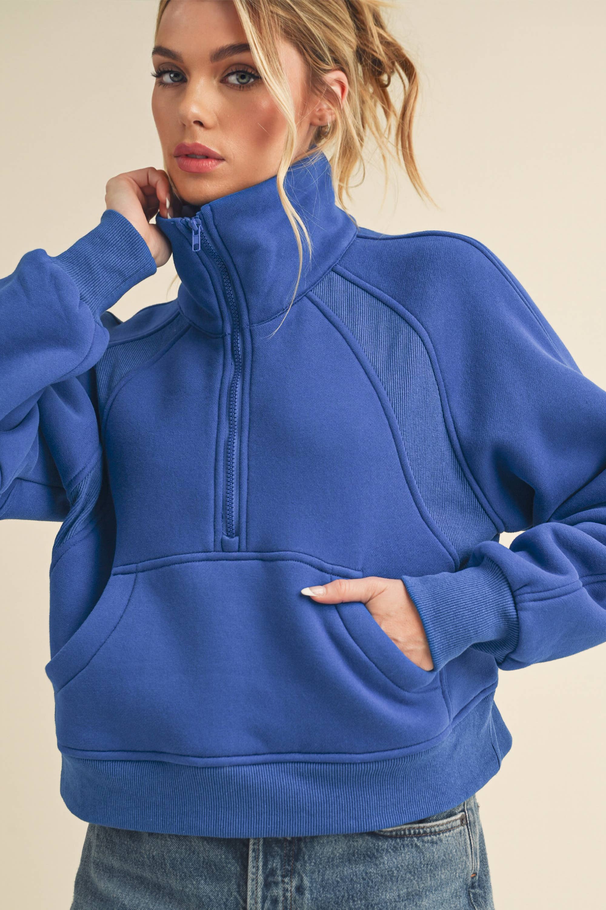 AEMI + CO - Wholesale Sweatshirt - Dames - 950CK Duif, trechterhals, halve ritssluiting, 225