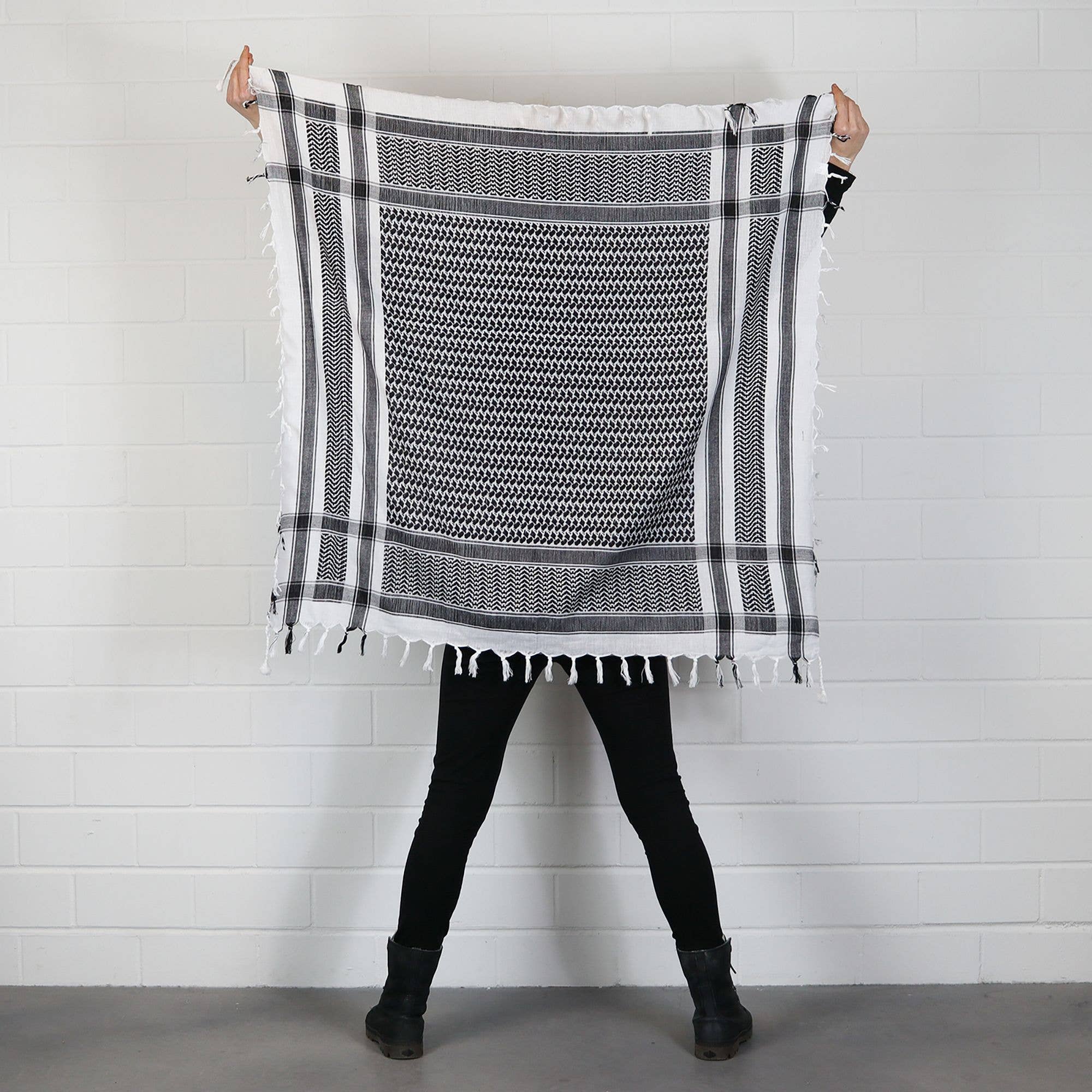 Tribal Trade GmbH - Wholesale Scarf - Unisex - Palituch - White - Black - Kufiya PLO towel8