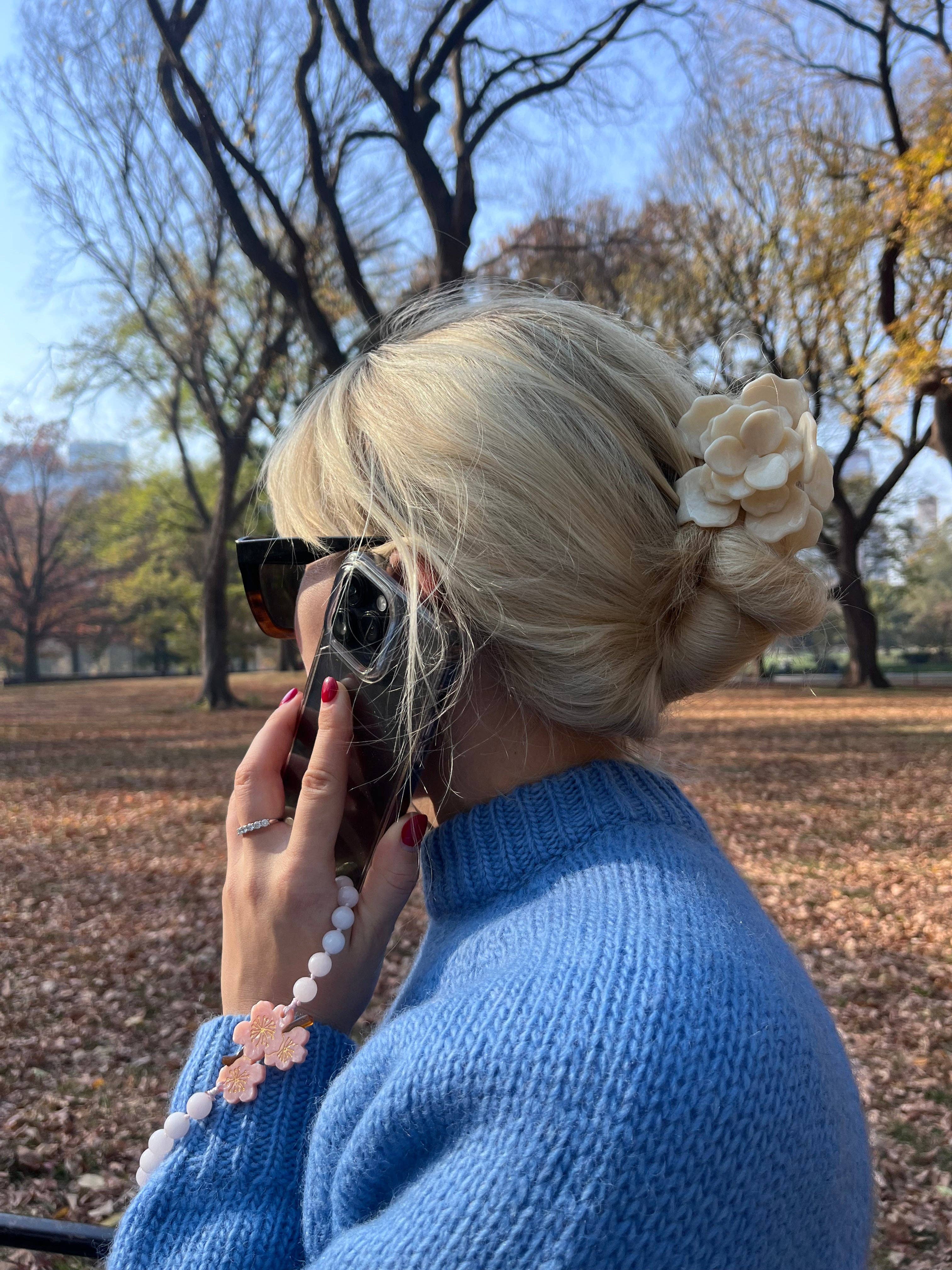 Solar Eclipse - Wholesale Phonecase Strap - Hand-painted Cherry Blossom Gemstone Bracelet Phone Chain1