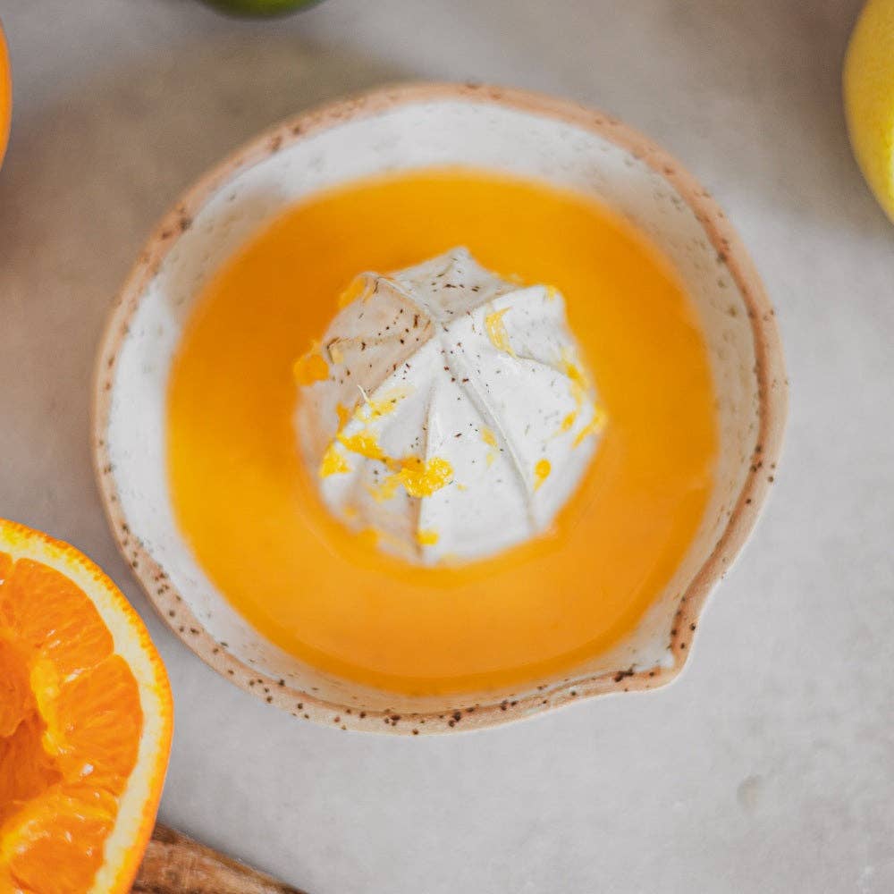 Danutė Murauskienė - Wholesale Juicer - White fruit squeezer2