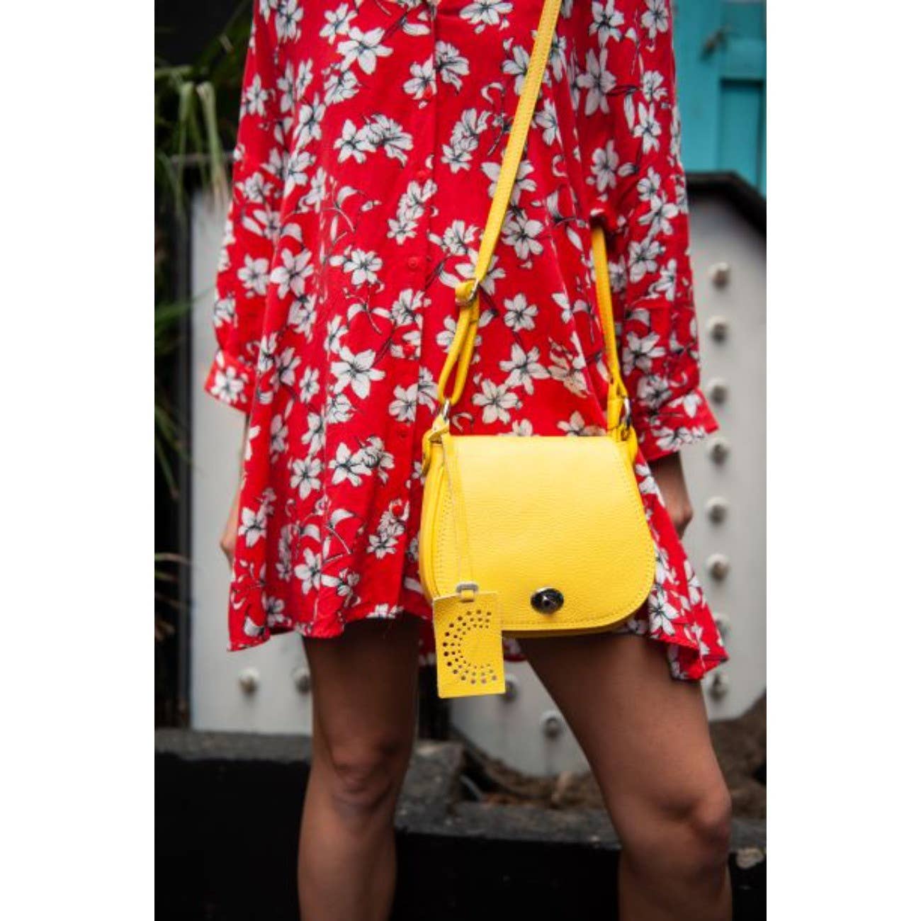 Melina C – Großhandel Umhängetasche - Damen – Montebello Ledertasche aus echtem italienischem Leder, Umhängetasche mit C-Logo13