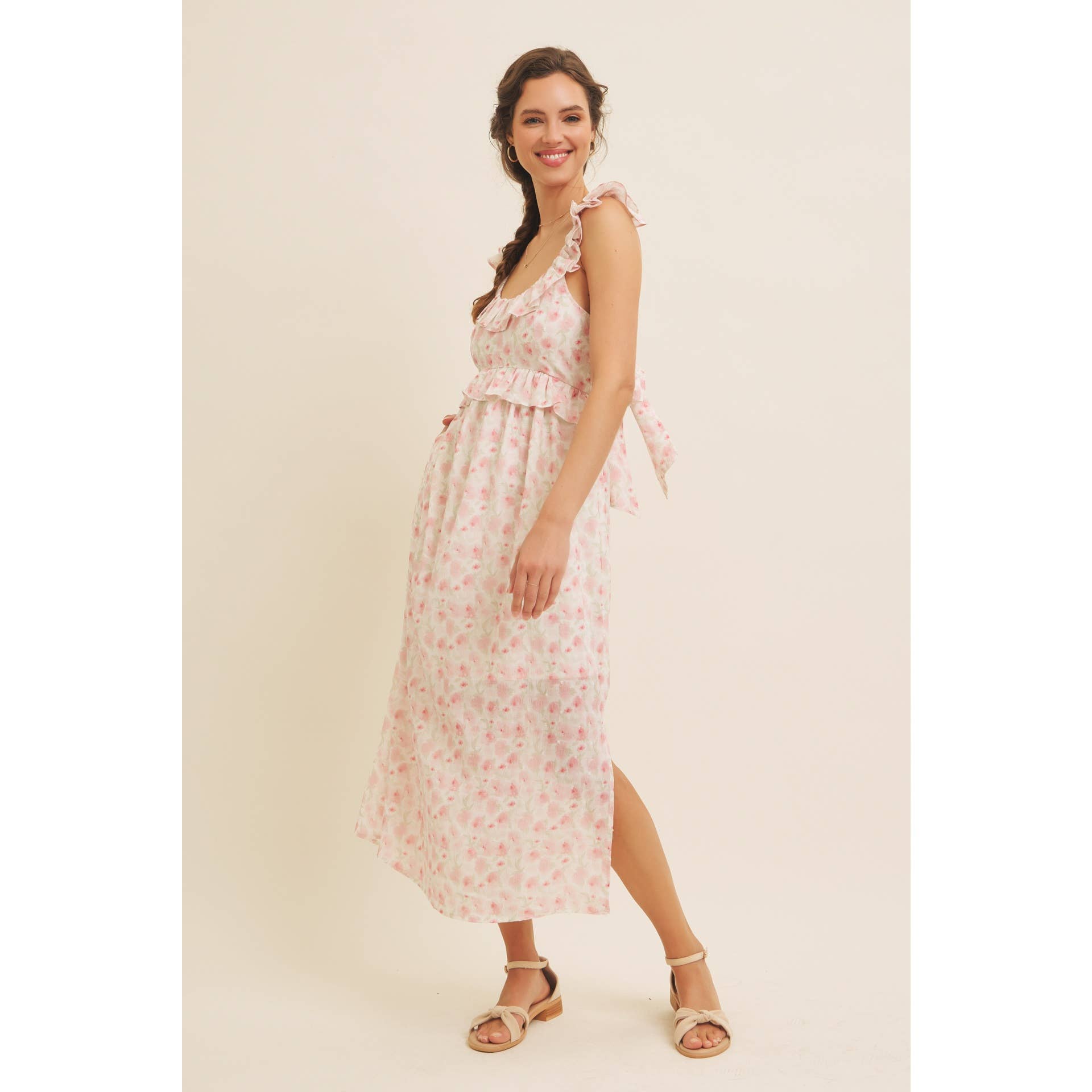 in february – Großhandel Kleid – Damen – ROMANTISCHES FLORALES MIDI-KLEID MIT SCHLITZ, RÜSCHEN UND RÜCKENBINDUNG11