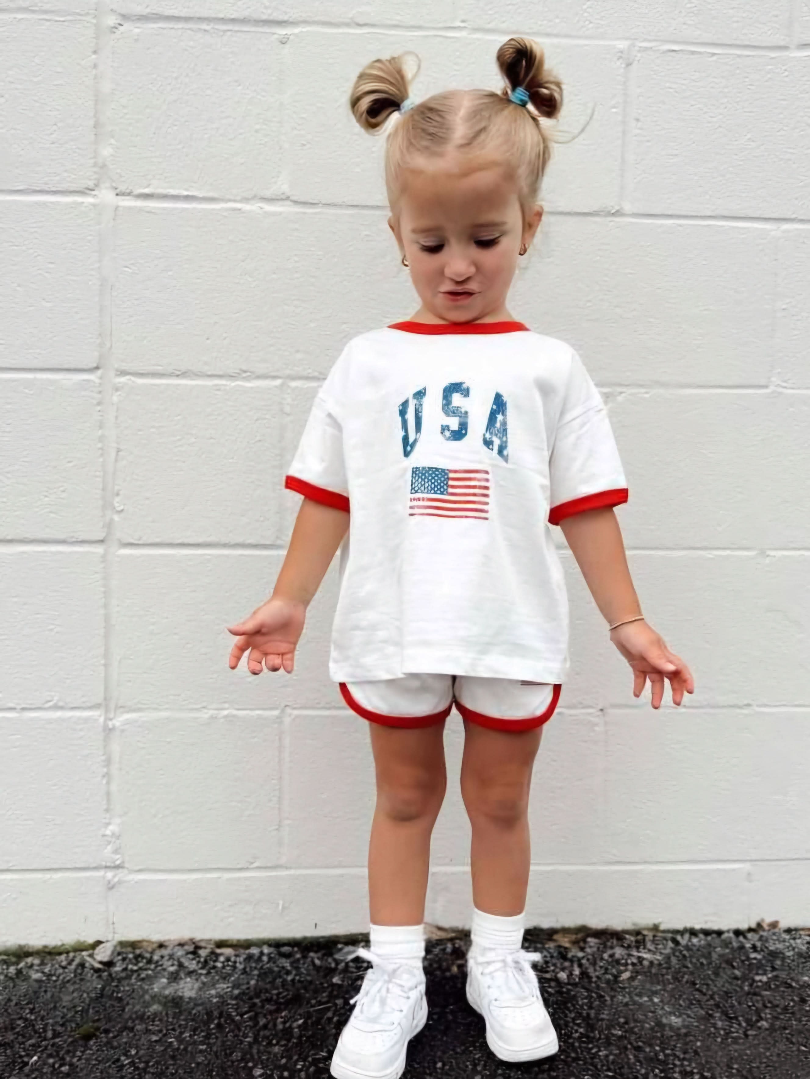 At Noon - Wholesale Top en short set - Kinderen - [At Noon Original Design] Kinderen Vintage Print USA Ringer T-shirt en Shorts Set (8m-7j) - 3 Kleuren13