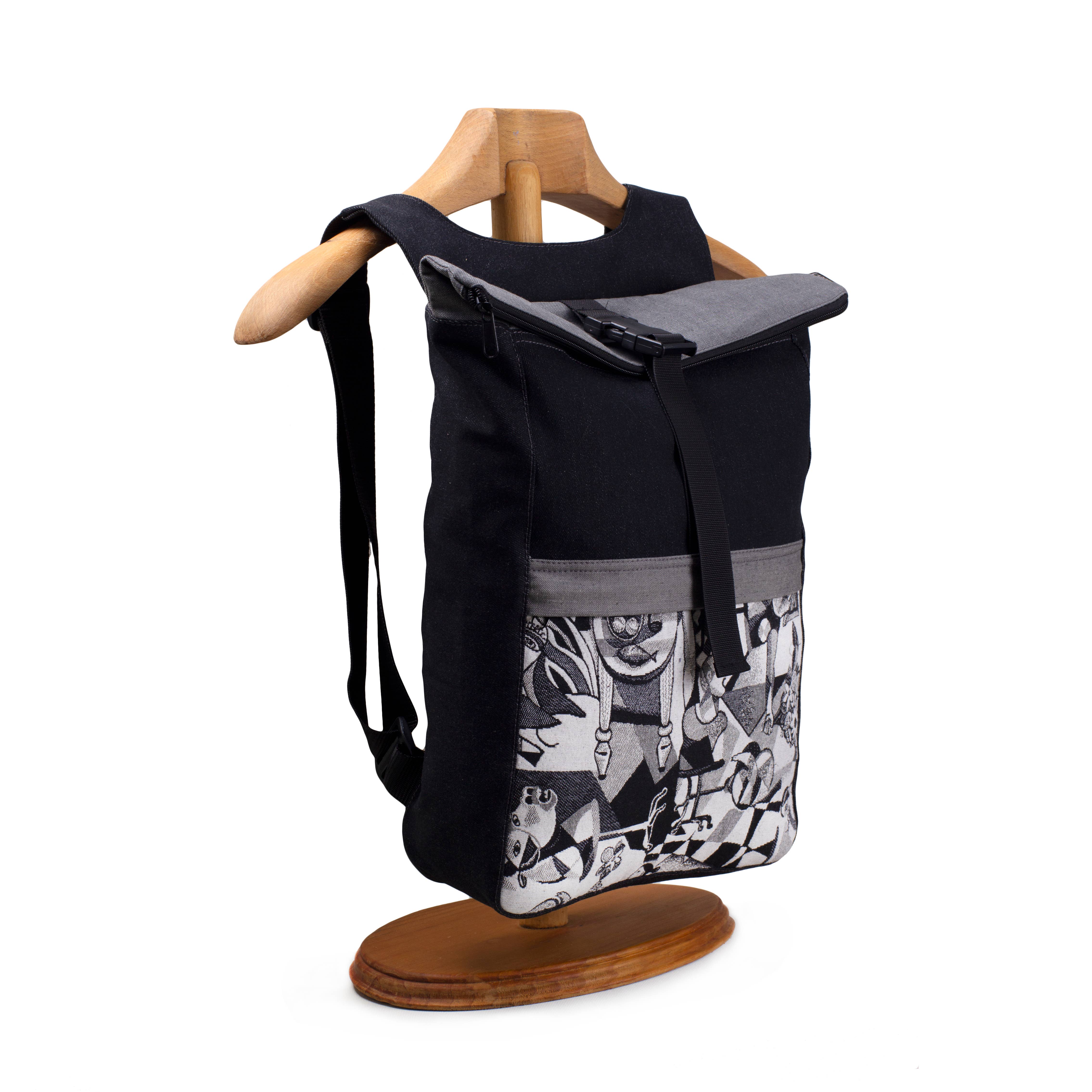 K1000 - Venta al por mayor Mochila - Mujer - MOCHILA Grande CDS BIOMÓRFICA1